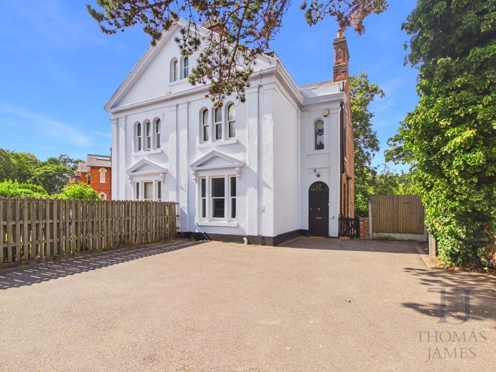 Main image of property: Forest Road East, Nottingham, NG1