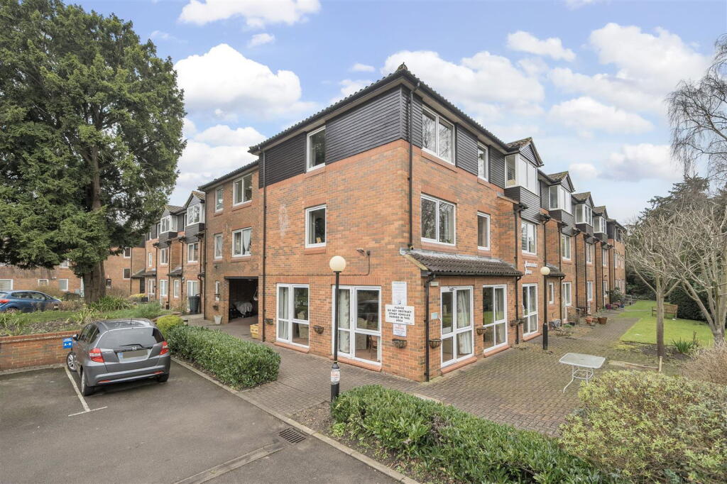 Main image of property: Elstree Road, Bushey Heath, Bushey