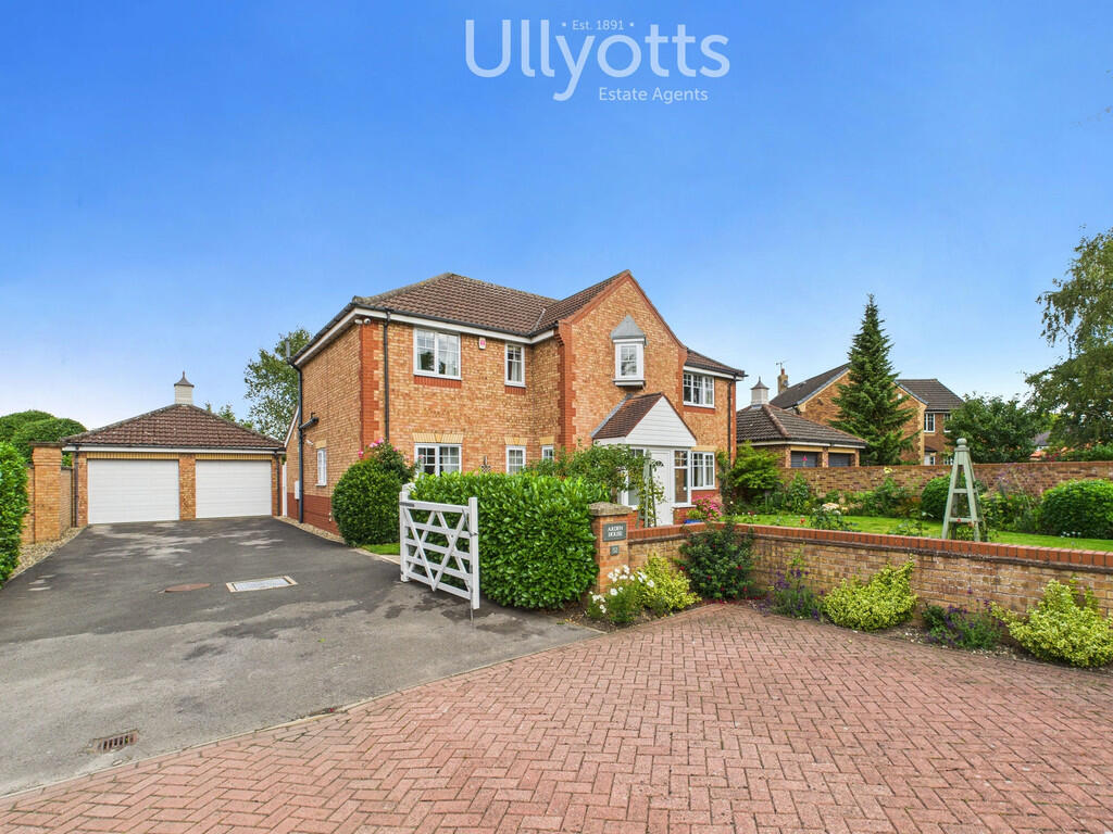 4-bed detached on Beverley Road, Driffield, £550,000