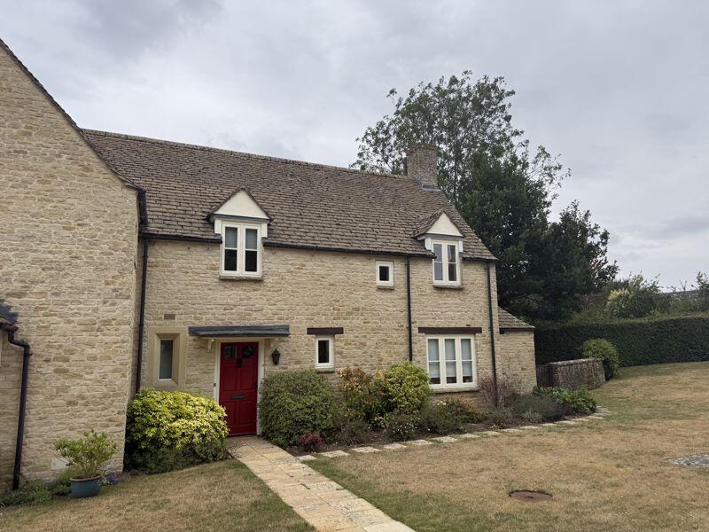 West Allcourt, Lechlade photo 3