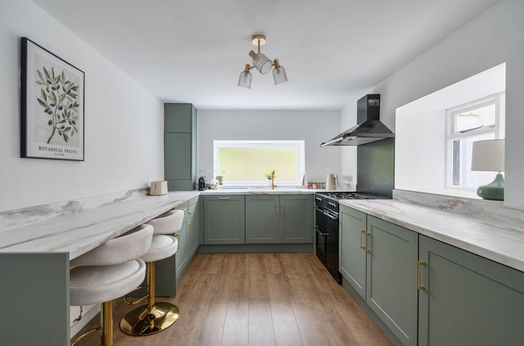 House in Glastonbury, Somerset - View 3