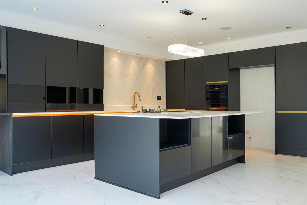 House in Manchester - View 4