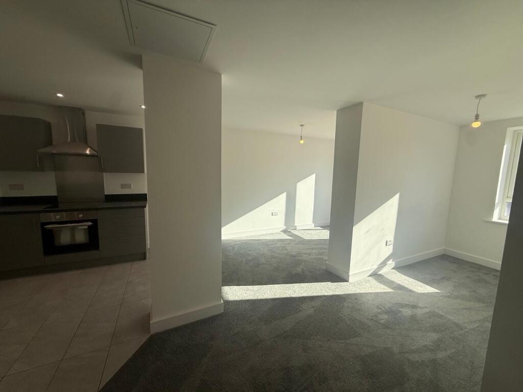 Apartment in Derby - View 4