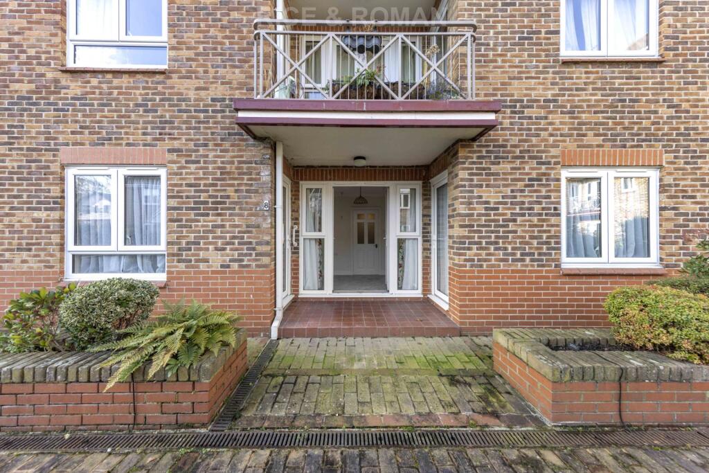 Northumbria Court, Richmond photo 3