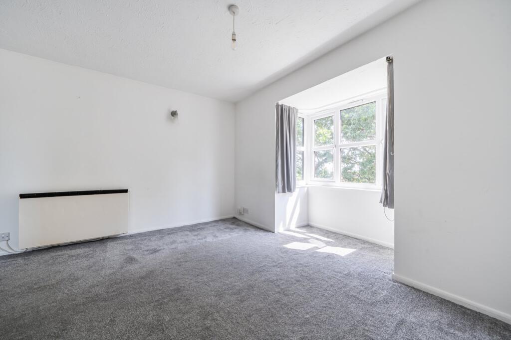 Apartment in London - View 3