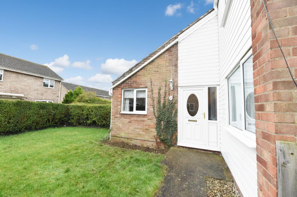 Sallowbush Road, Huntingdon, PE29 photo 2