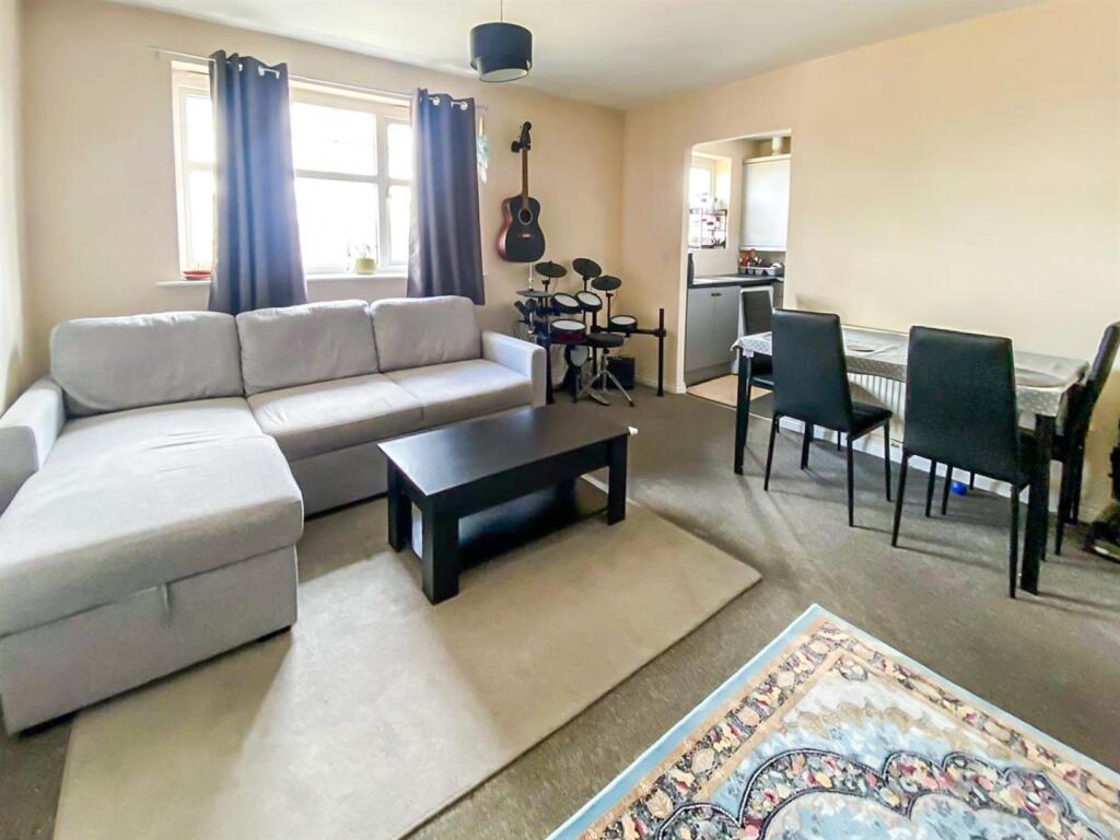 Apartment in Coventry - View 3