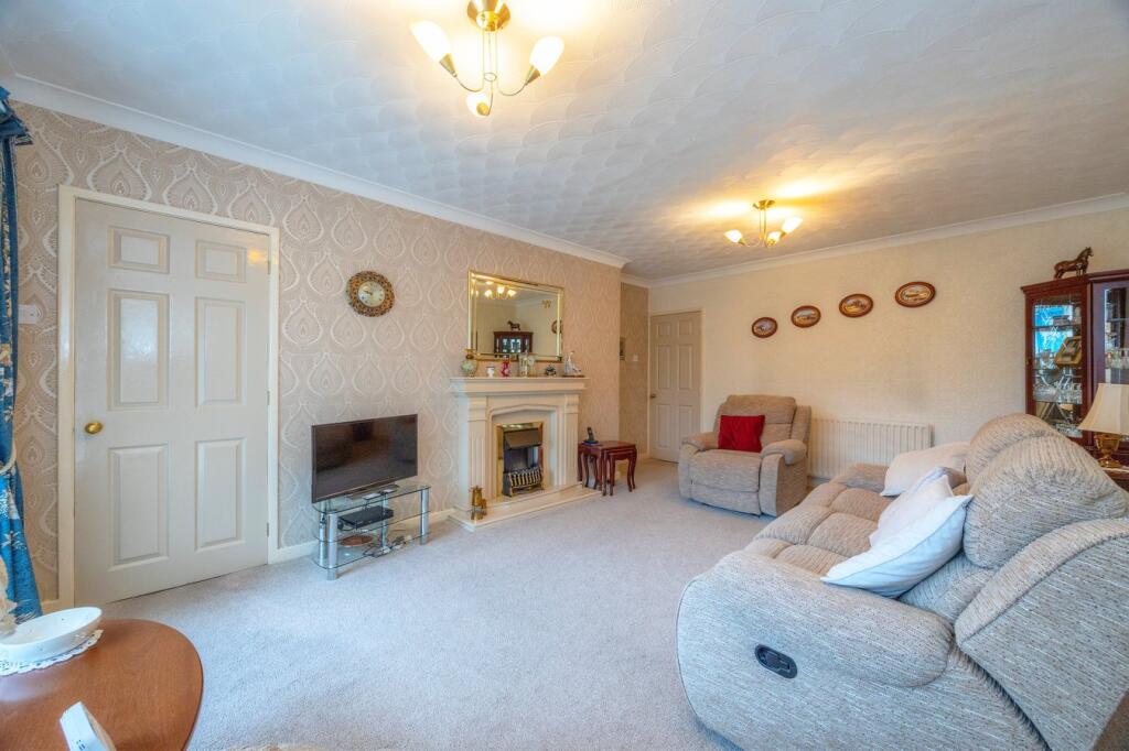 Moorland Crescent, Staincross, Barnsley, S75 photo 4