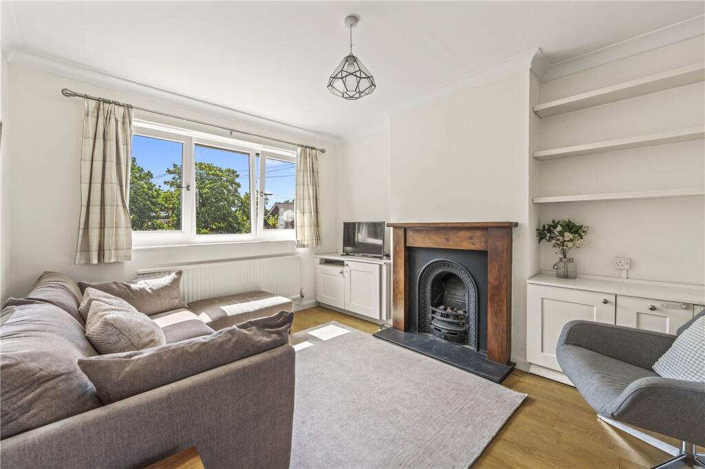 Apartment in Twickenham - View 2