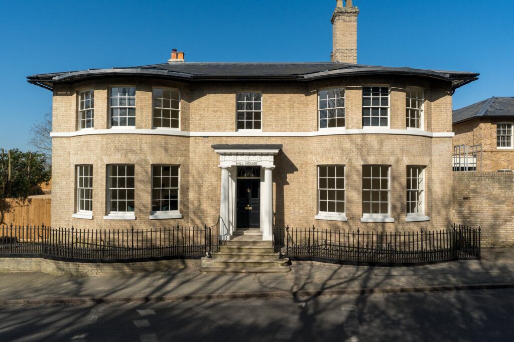 Main image of property: Hill House, Lexden Road, Lexden, Colchester, CO3