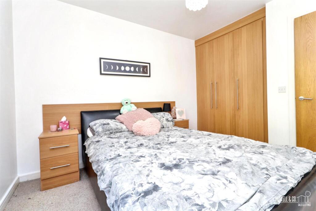 Apartment in Warrington - View 5