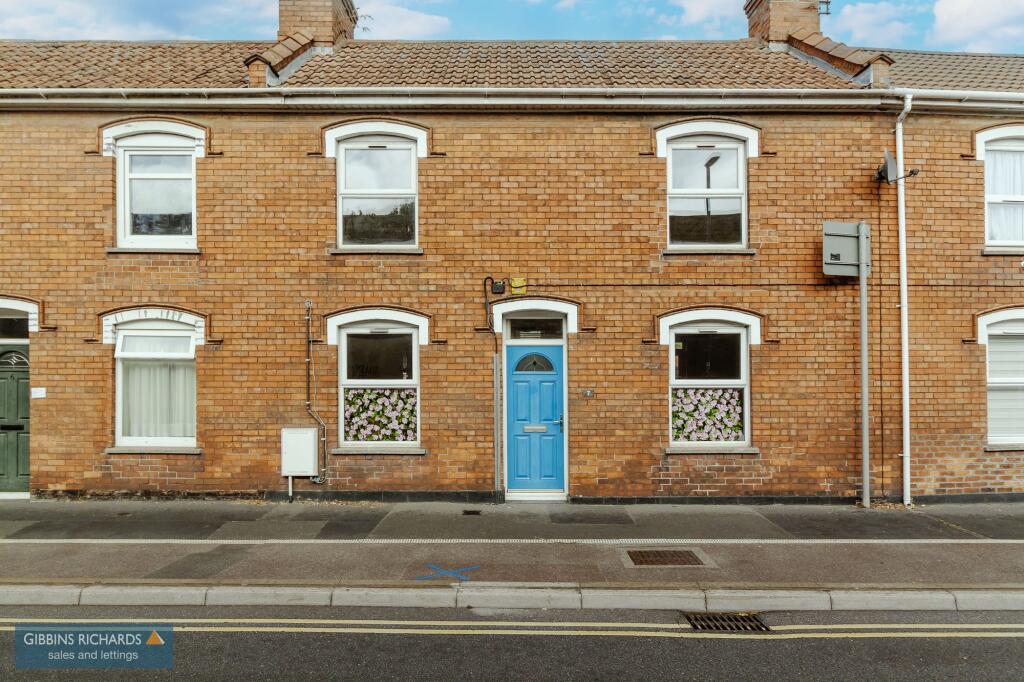 3-bed terraced on Cranleigh Gardens, Bridgwater, TA6, £225,000