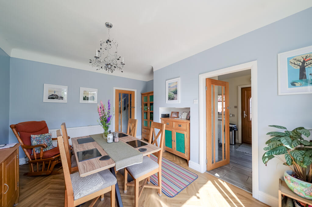 House in Wirral, Liverpool City Region - View 4