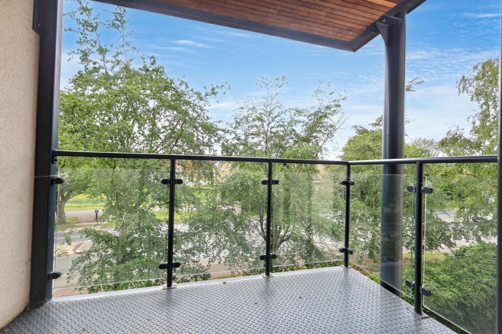 Apartment in Faringdon, Great Faringdon - View 5