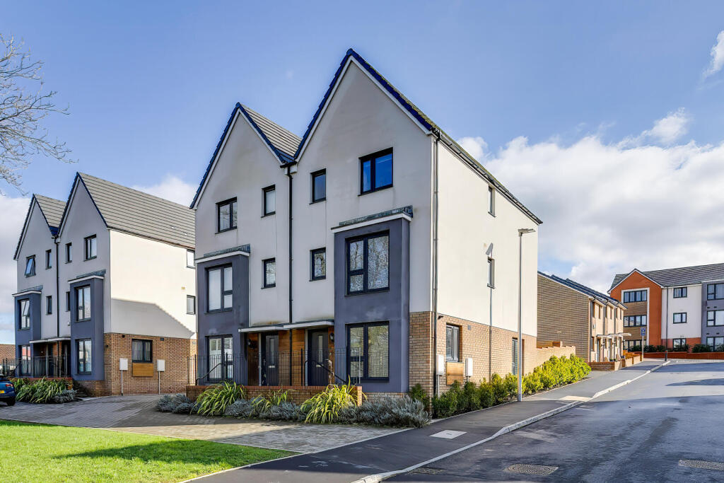 Main image of property: Clos Y Gadwyn, Plasdwr, Cardiff