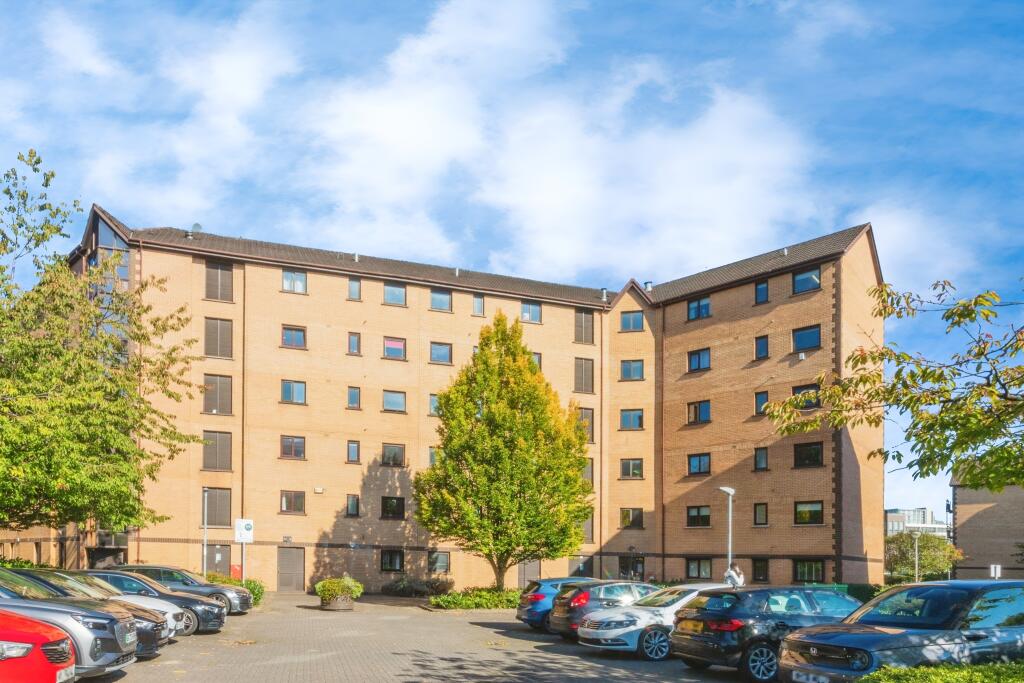 Main image of property: Riverview Place, Glasgow, G5