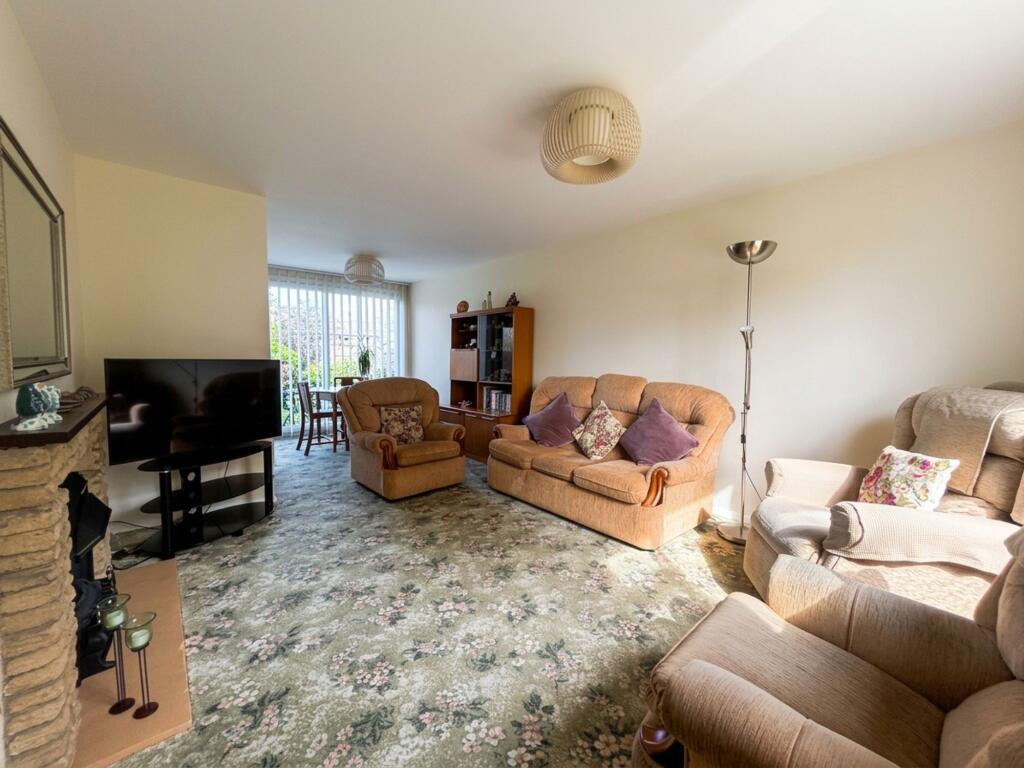 Russet Close, Olveston, BS35 photo 4