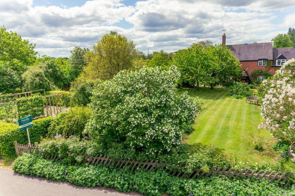 Main image of property: Long Row, Kingston on Soar