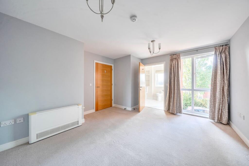 Apartment in Coventry - View 5