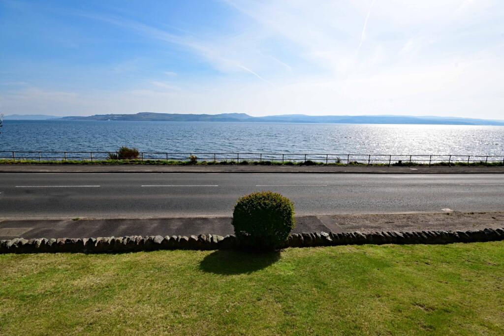 5 Laudervale, 73 Bullwood Road, Dunoon, Argyll and Bute, PA23 7QL photo 2