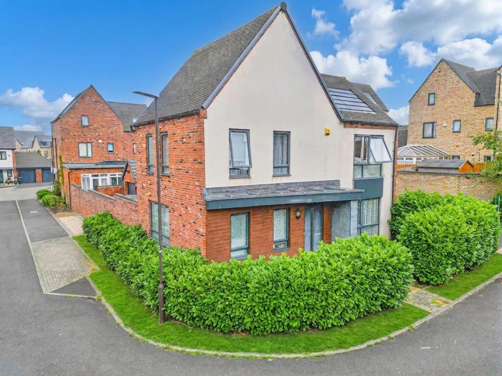 Main image of property: Askerton Crescent, Kingsmead, MK4