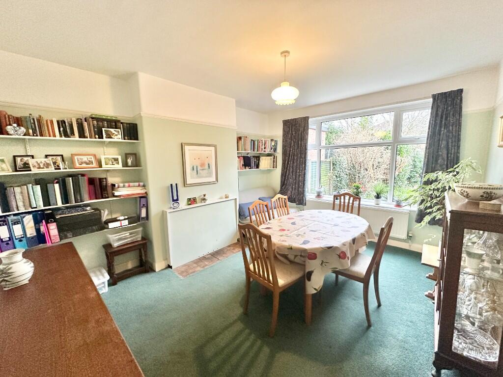 Edale Grove, Sale, Greater Manchester, M33 photo 4