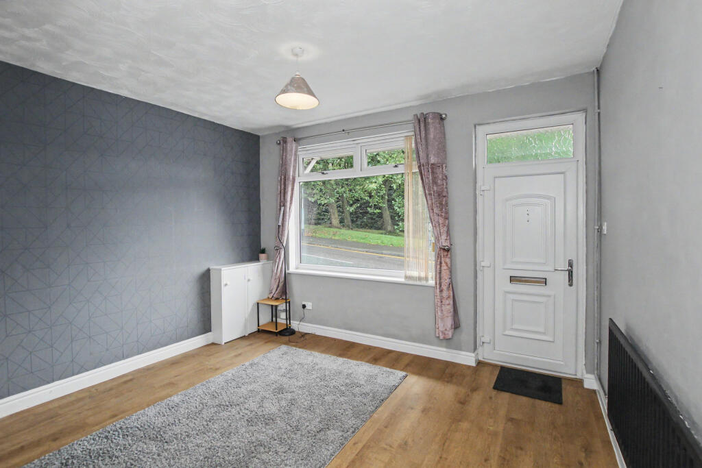 House in Stoke-on-Trent - More