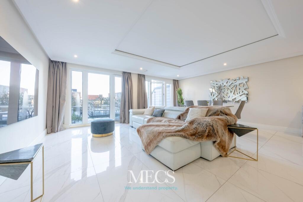 Main image of property: Royal Arch Apartments, The Mailbox, Wharfside Street, Birmingham, West Midlands, B1 1RB