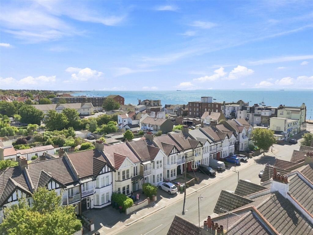 House in Southend-on-Sea - View 2