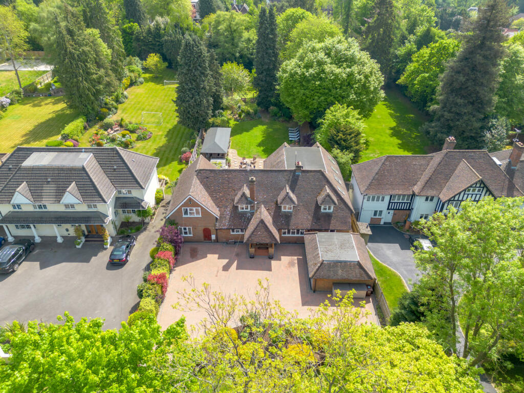Main image of property: Park Avenue, Rickmansworth, WD3