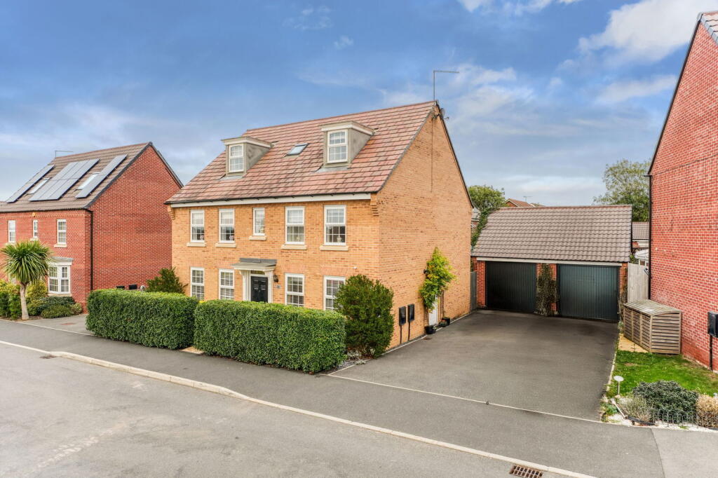 Kingfisher Road, Thrapston photo 3