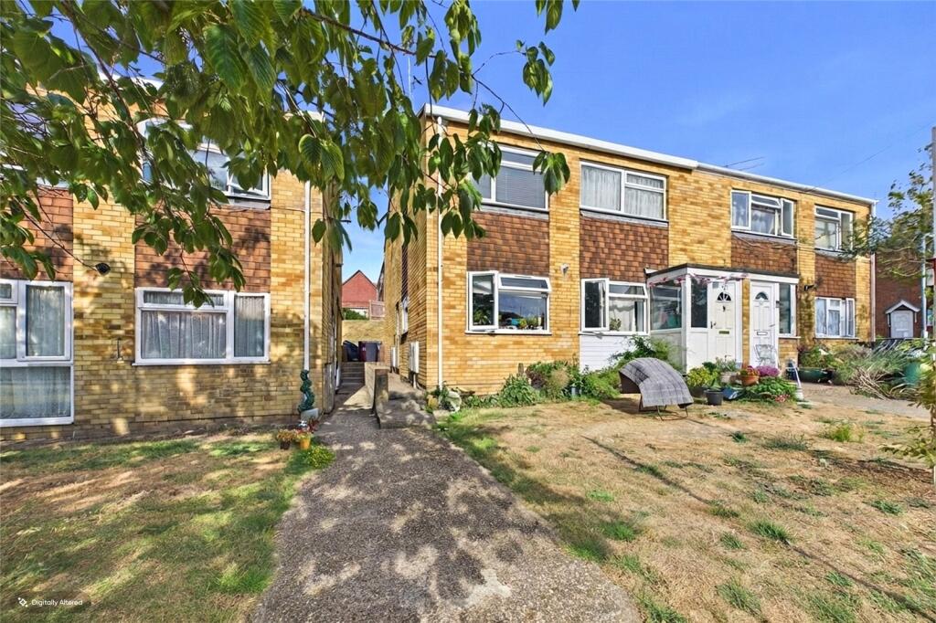 Main image of property: Lower Elmstone Drive, Tilehurst, Reading, Berkshire, RG31