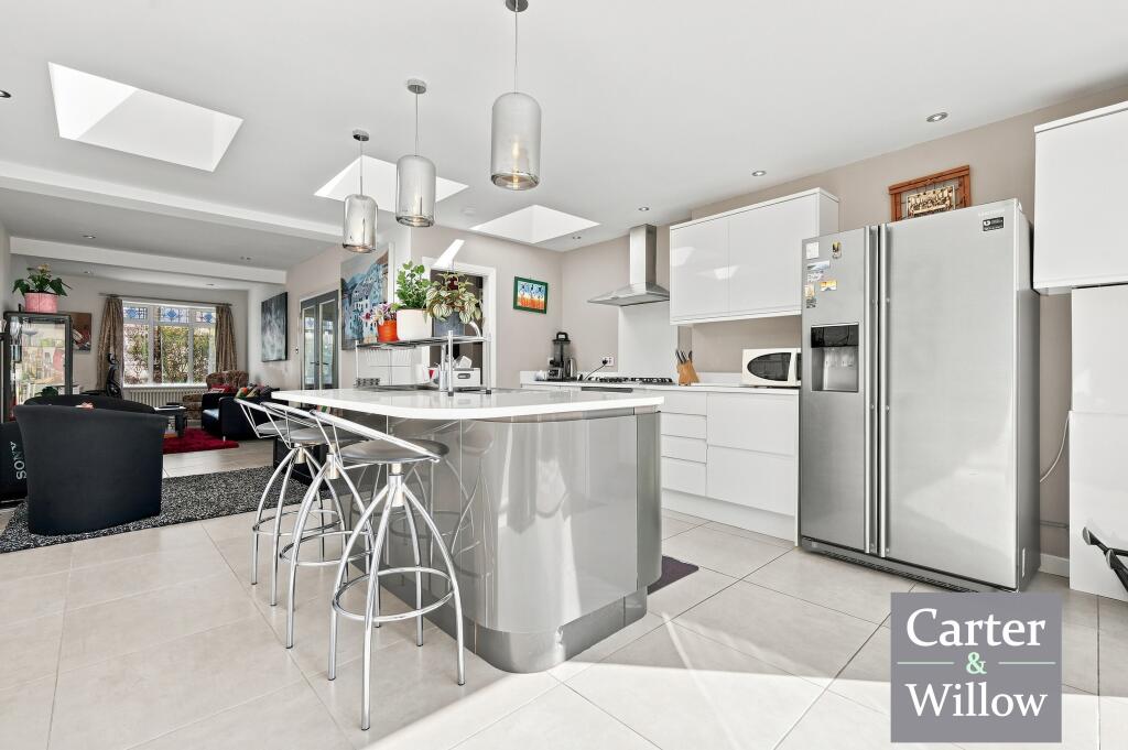 House in London - View 5