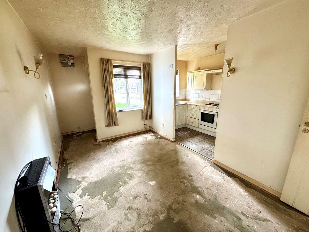 Redwood Road, Bilston photo 3