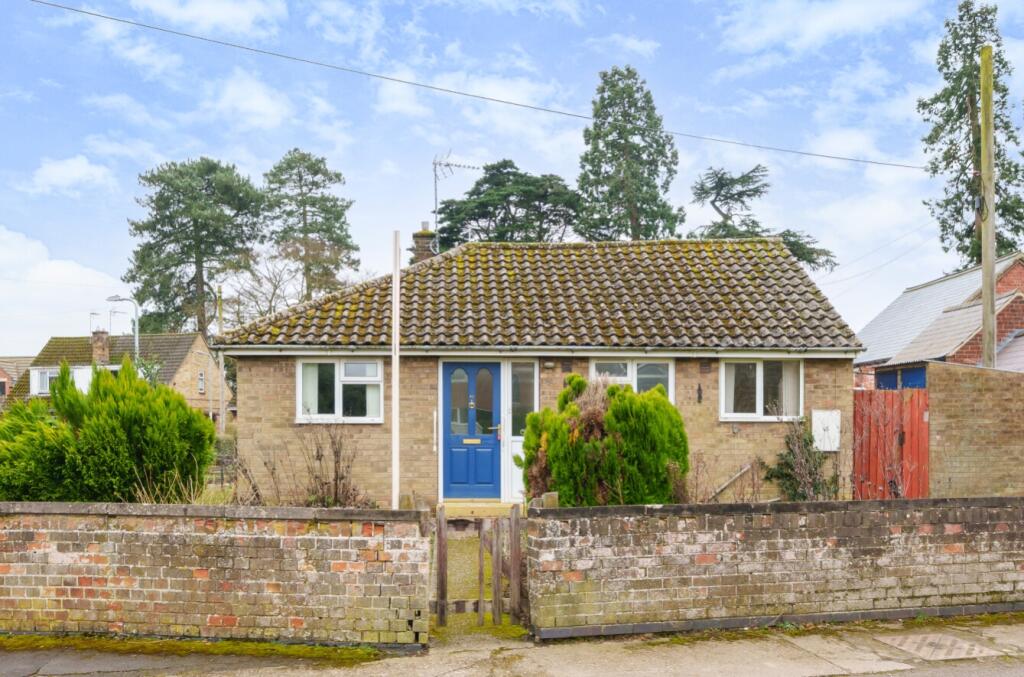 Main image of property: The Square, Barrowby, Grantham, Lincolnshire, NG32