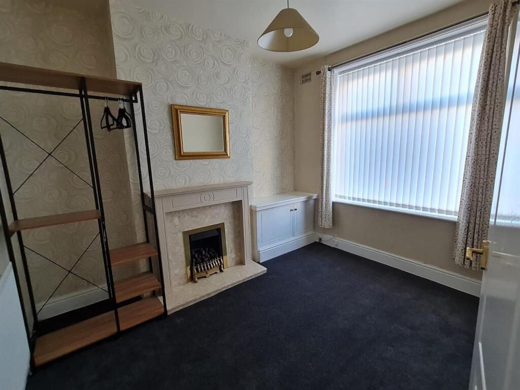House in Burnley, Rose Grove - View 5