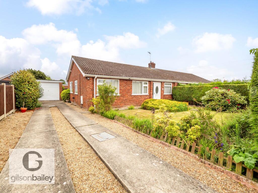 3-bed bungalow on Clarkson Road, Lingwood, £230,000