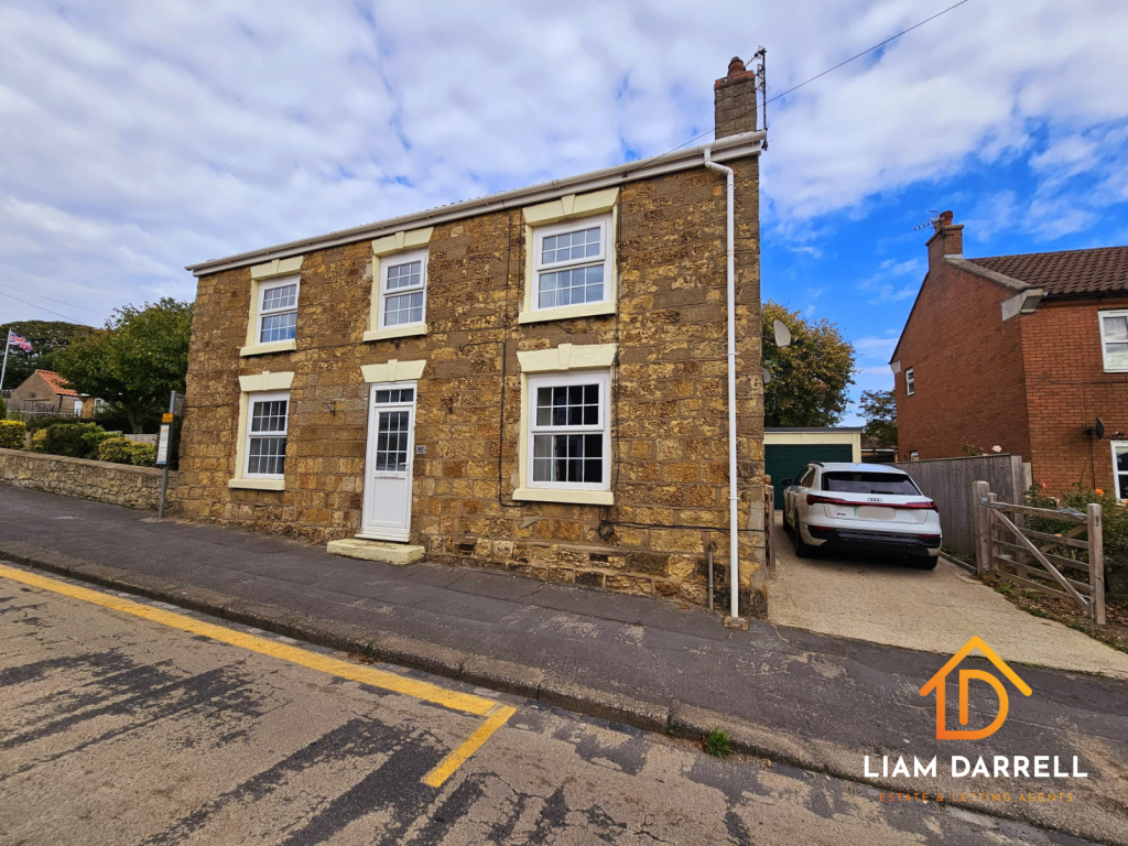 4-bed detached on Main Street, Cayton, Scarborough, North Yorkshire, £285,000