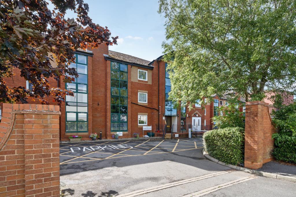 Main image of property: Banbury, Oxfordshire, OX16