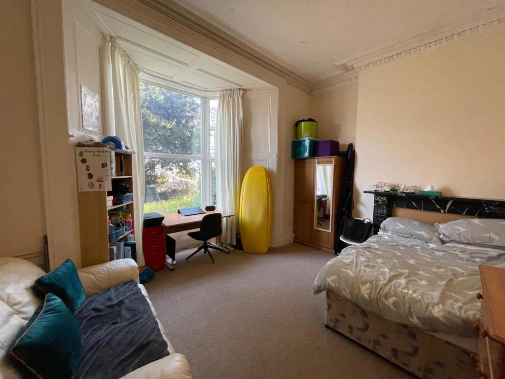 Main image of property: 24 Woodland Terrace Flat 1