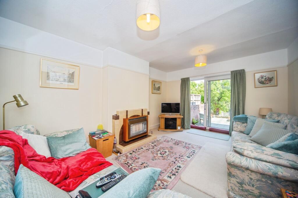 House in Southampton - View 5