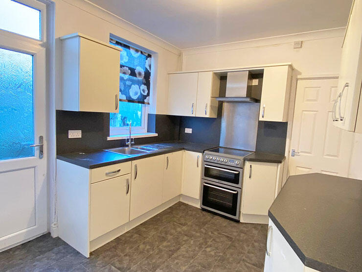 Church Street, Ystrad Mynach, Hengoed, CF82 7EF photo 2