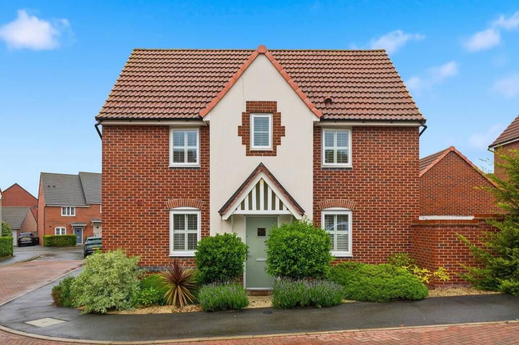 Main image of property: Rowan Close, Hollygate Park, Cotgrave, Nottingham, NG12 3SW
