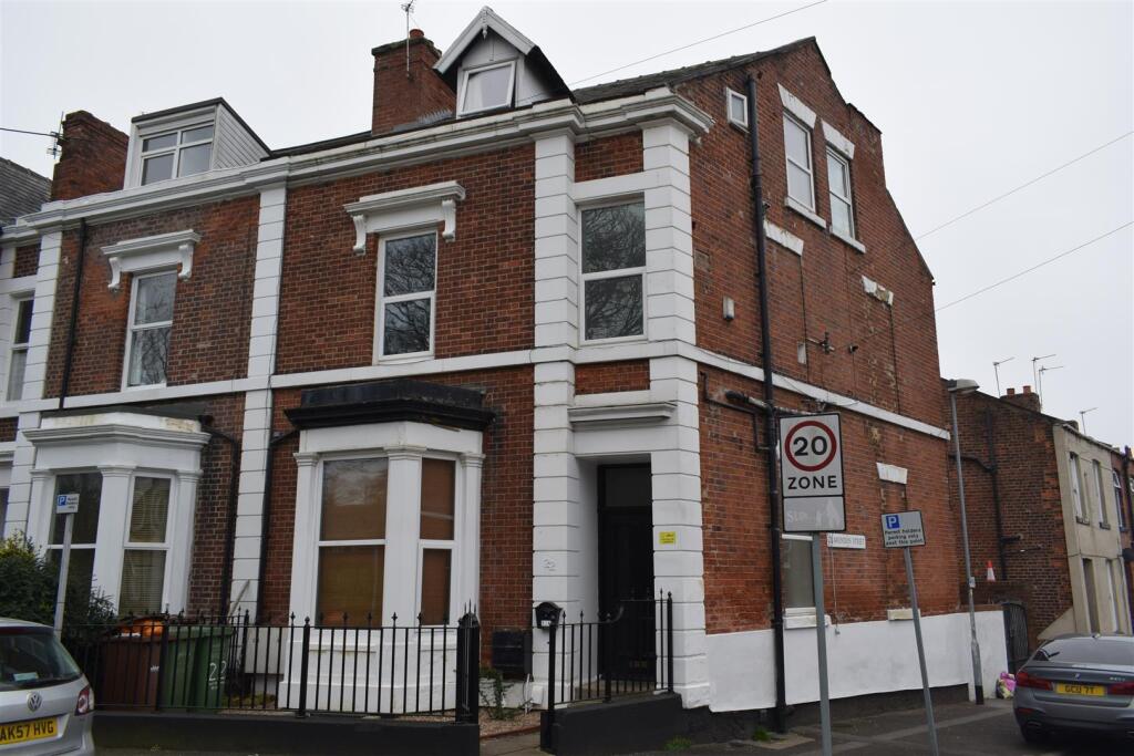 Main image of property: Room 4, 22 College Grove Road, Wakefield