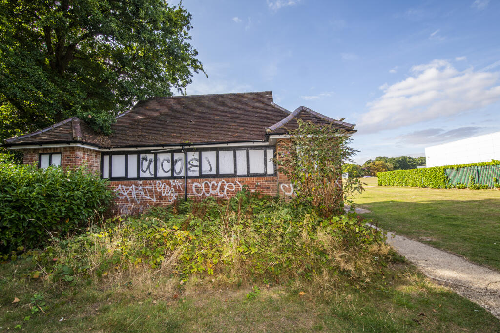 Main image of property: Antoneys Close, Pinner, Middlesex, HA5 3LP