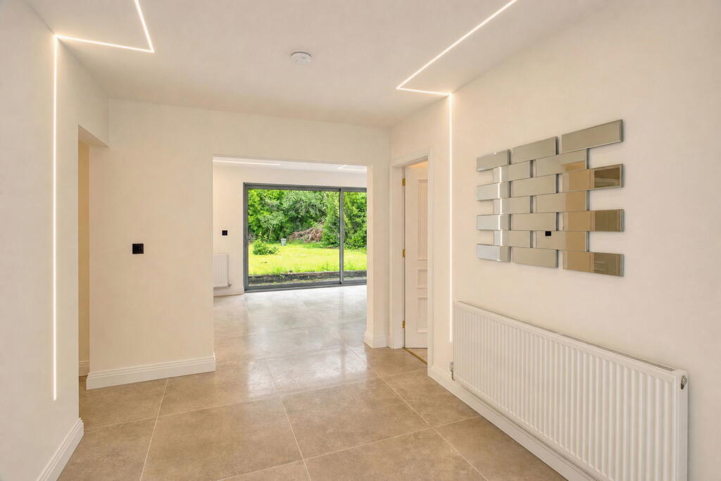 House in Lichfield, Shenstone - View 5