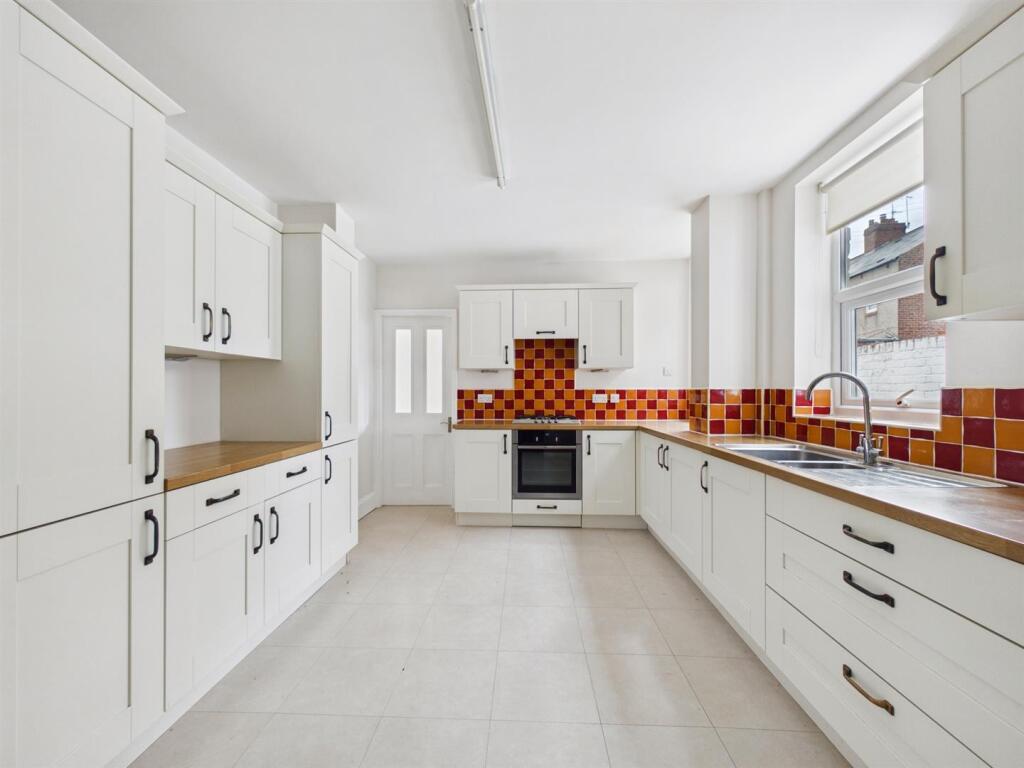 House in Newcastle upon Tyne - View 5