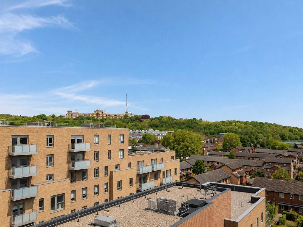 Apartment in London - View 4