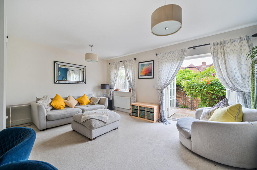 House in East Hampshire, Froyle - View 2