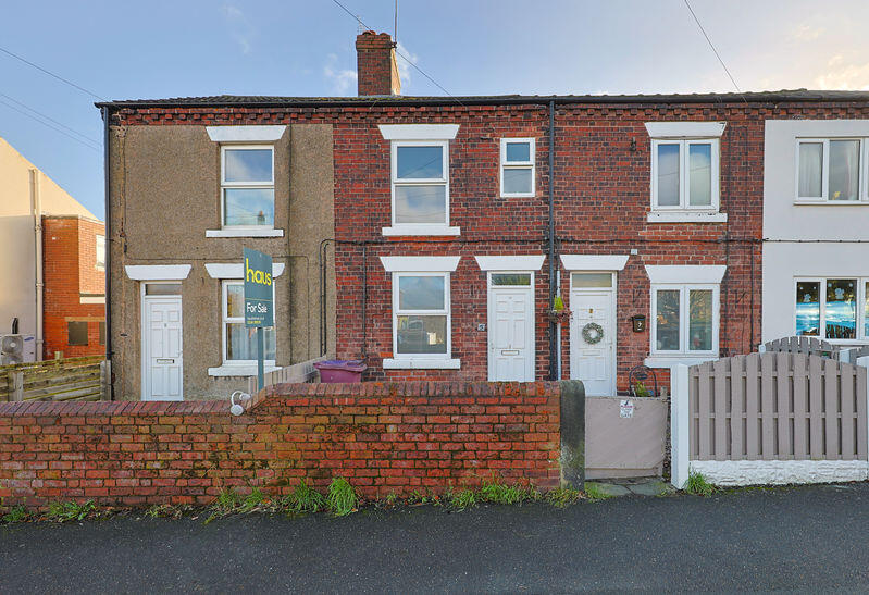 2-bed terraced on Nethermoor Road, New Tupton, Chesterfield, £115,000